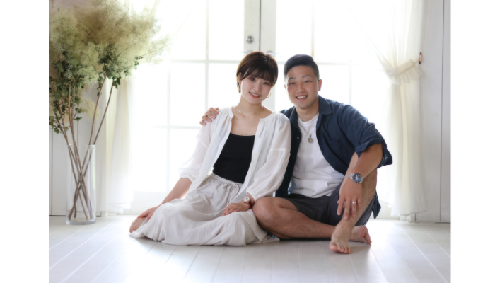 夫婦フォト　カジュアル　おしゃれ　スタジオ