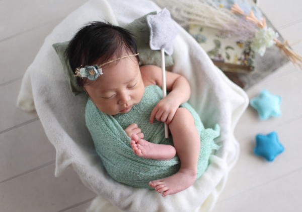 ニューボーン　撮影　おしゃれスタジオ　かわいい